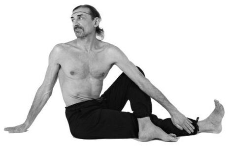 Movement twist Marichiasan